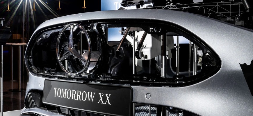Mercedes sa vracia k tradičnej metóde výroby. Aspoň v niečom