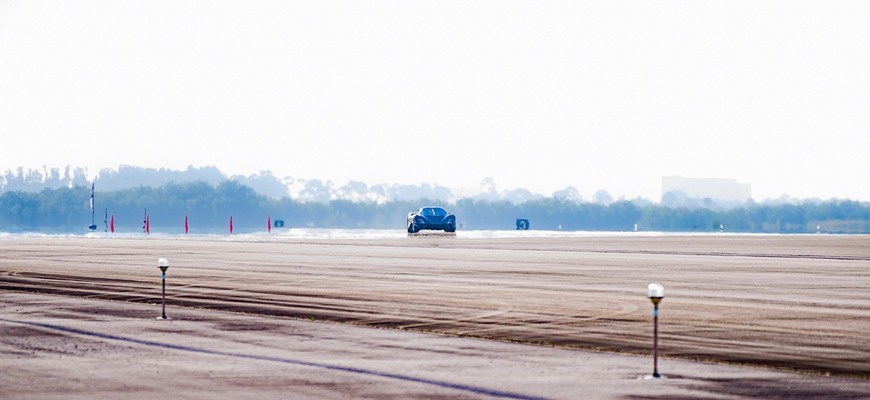 SSC Tuatara je  oficiálne najrýchlejšie auto sveta. Tretí pokus vyšiel