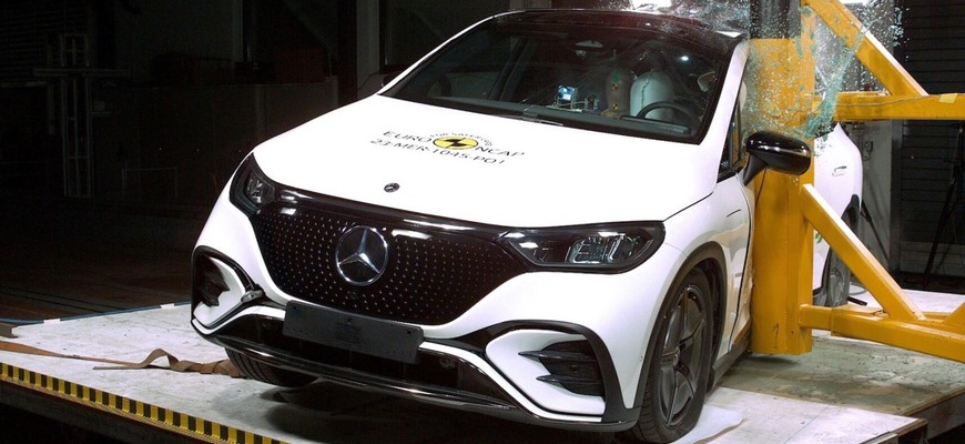 Mercedes-Benz EQE SUV v teste Euro NCAP: elektrický tank takmer bez chýb