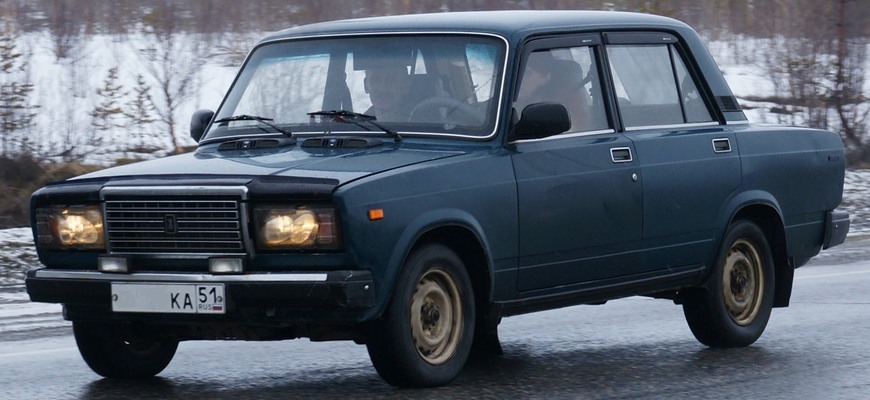 Najpočetnejšie auto ruských ciest je stará Lada 2107. Sankcie proti Rusku tento stav ešte zhoršia