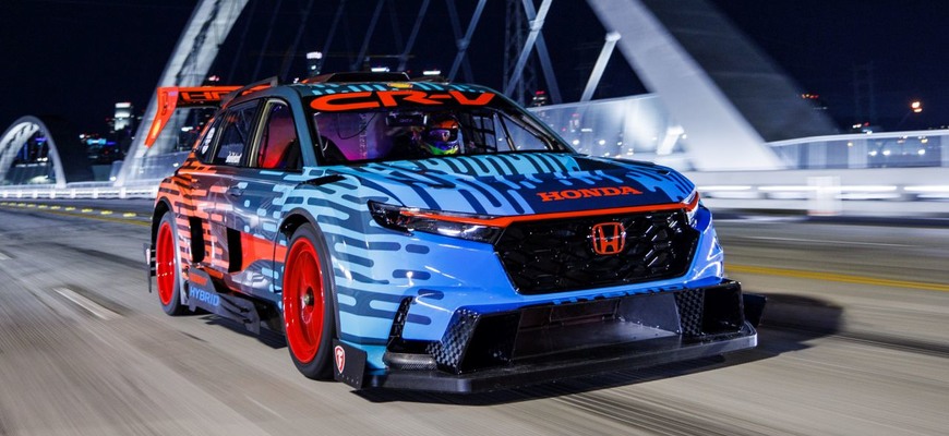 Rodinné SUV s experimentálnym motorom a výkonom 800 koní? To je Honda CR-V Hybrid Racer