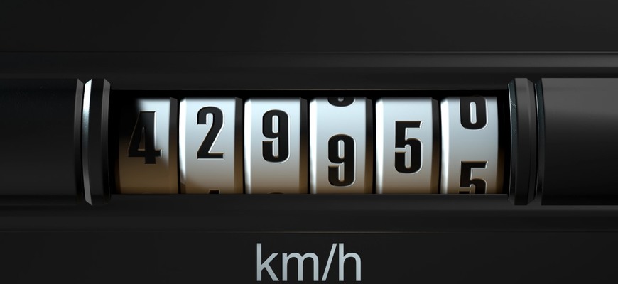 Prečo osobné autá najazdia menej kilometrov ako kamióny?