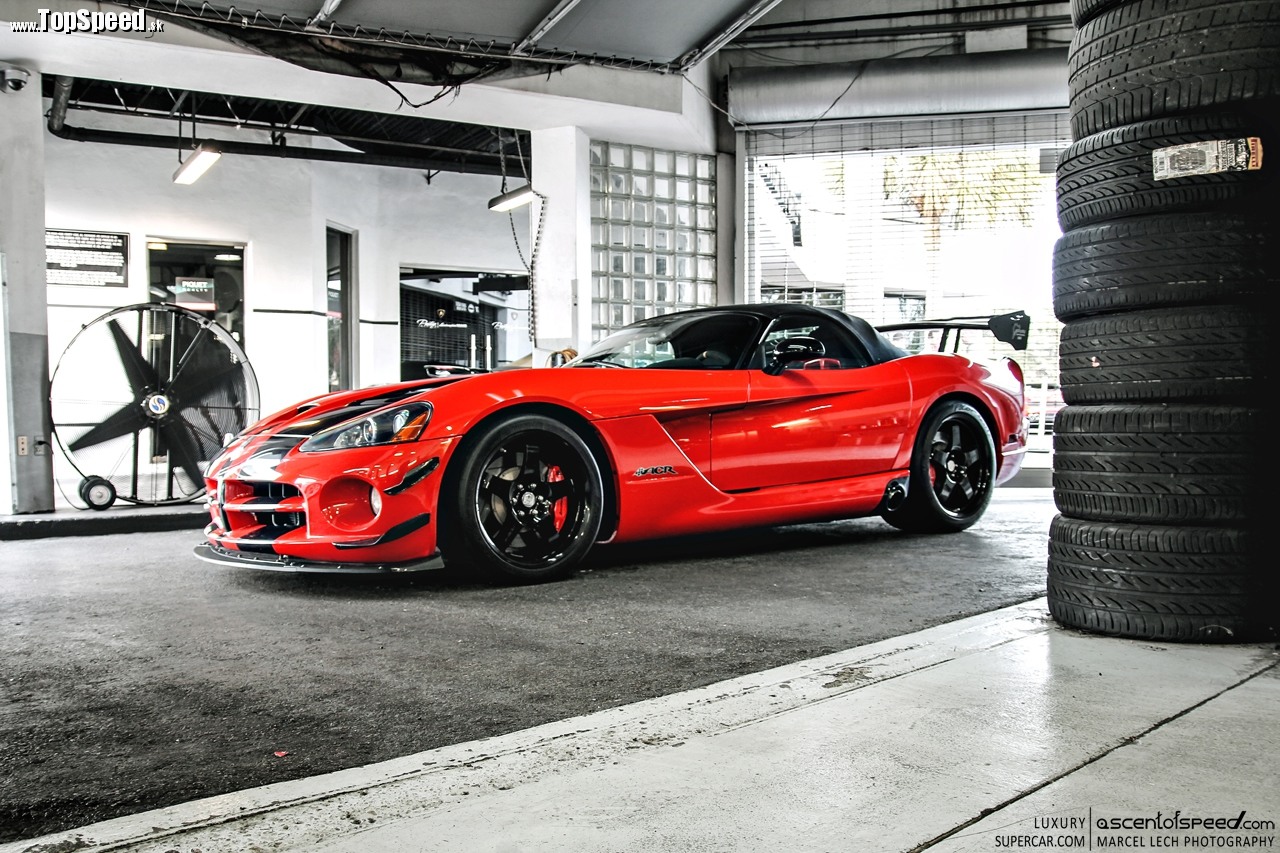 Chrysler Viper ACR