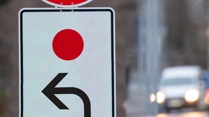 EŠTE JU NEPOZNÁTE? ZNAČKA S ČERVENOU BODKOU VÁS ZACHRÁNI V SITUÁCIÁCH, KEDY STE TO NEČAKALI