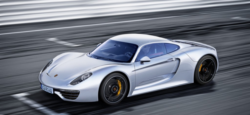 Postaví Porsche superšport 960 s plochým osemvalcom?