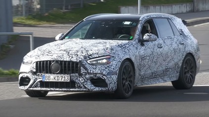 VADÍ VÁM ŠTVORVALEC V AMG C 43? POTOM VÁS NEPOTEŠÍ ANI MERCEDES-AMG C 63, VYPOČUJTE SI HO