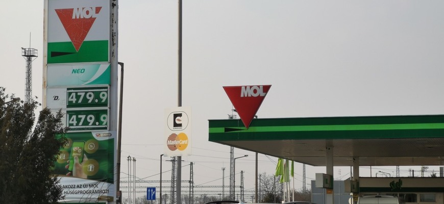 Zastropované ceny paliva v Maďarsku predĺžili do 1. júla