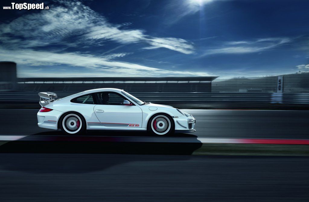 Porsche 911 GT3 RS 4.0 je užasná mašina