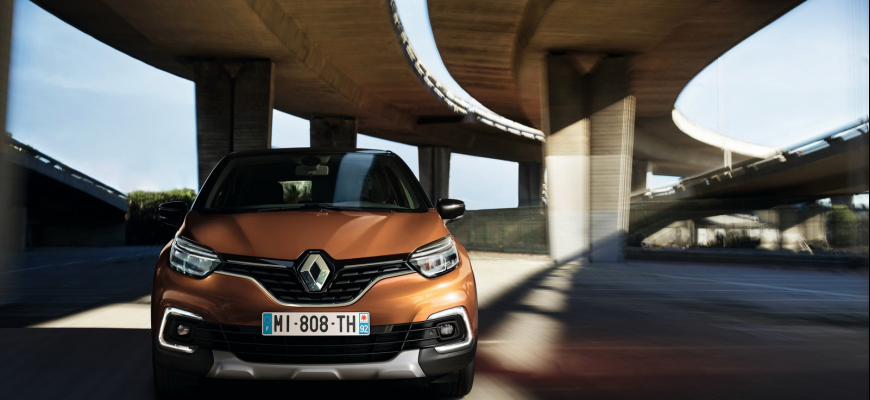 Modernizovaný Renault Captur prináša verziu INITIALE PARIS