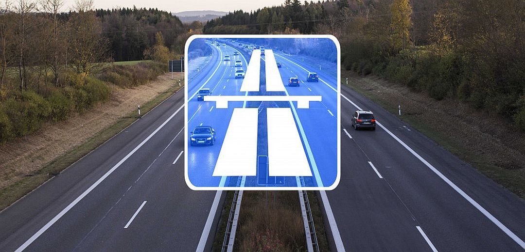 La réduction des vitesses sur les autoroutes est à l’ordre du jour.  La réalité dans l’UE est susceptible d’être de 110 km / h
