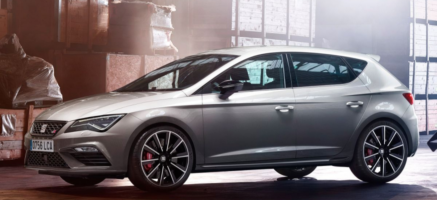 Seat Leon Cupra 300 stratil meno a kvôli emisiám 10 koní