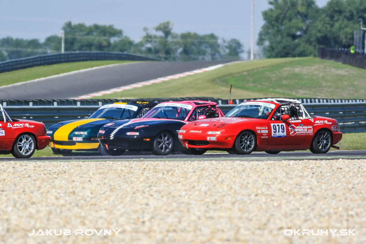 MX-5 Cup robil show na Veľkej cene SR