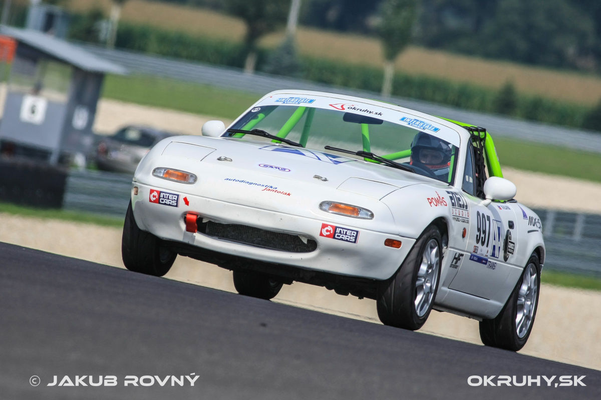 MX-5 Cup robil show na Veľkej cene SR