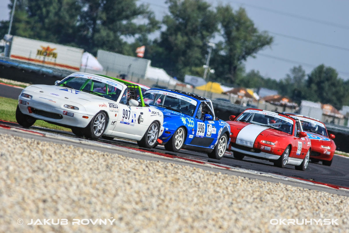 MX-5 Cup robil show na Veľkej cene SR