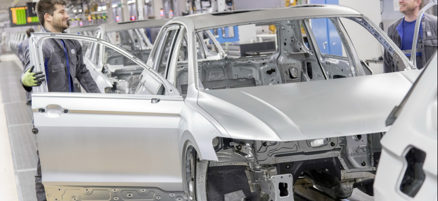 Volkswagen výroba je zastavená až v šiestich halách, straty narastajú
