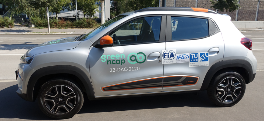 Dacia Spring berie v Green NCAP päť hviezd, na diaľnicu s ňou ale radšej nejazdite