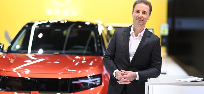 Od roku 2028 chcel byť Opel už len elektrický. Teraz ambiciózny plán odvoláva