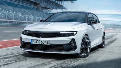 Nový športovo ladený hybrid Opel Astra GSe oficiálne. Vyšliapnuť si chce na VW Golf GTE