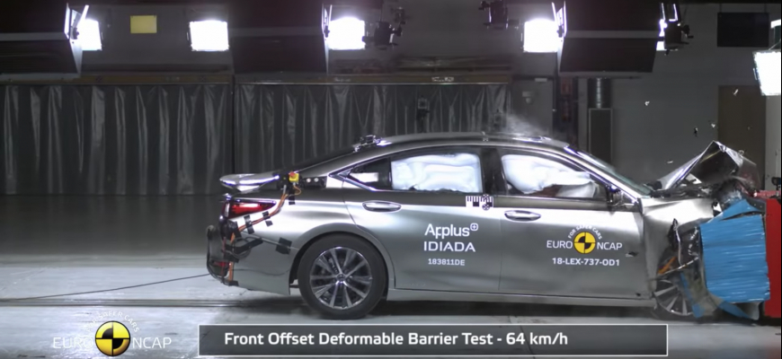 V Euro NCAP Lexus ES nesklamal