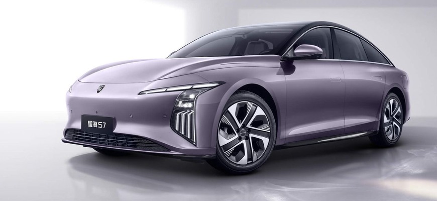 Nový Dongfeng S7 REEV pridáva k elektromotoru spaľovací agregát, má skvelú spotrebu i dojazd