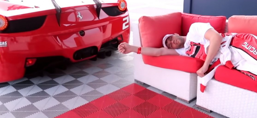 Budíček pretekárov? Ferrari 458 GT3!