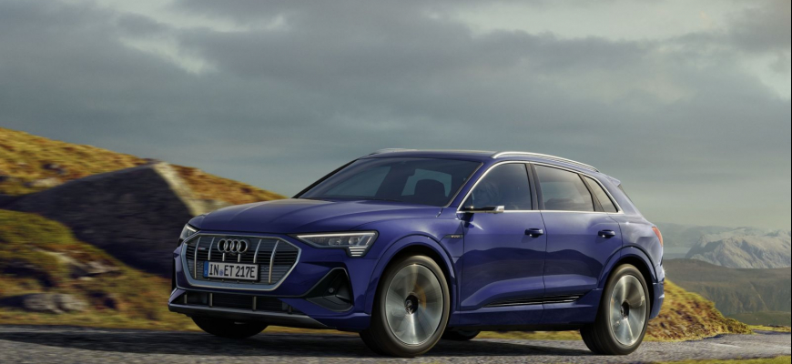 Audi e-tron 50 quattro doplní bežný model, ktorý má dlhší dojazd