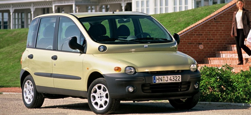 Fiat Multipla sa vracia. Má jazdiť na baterky a papierové vrecko údajne už potrebovať nebudeme