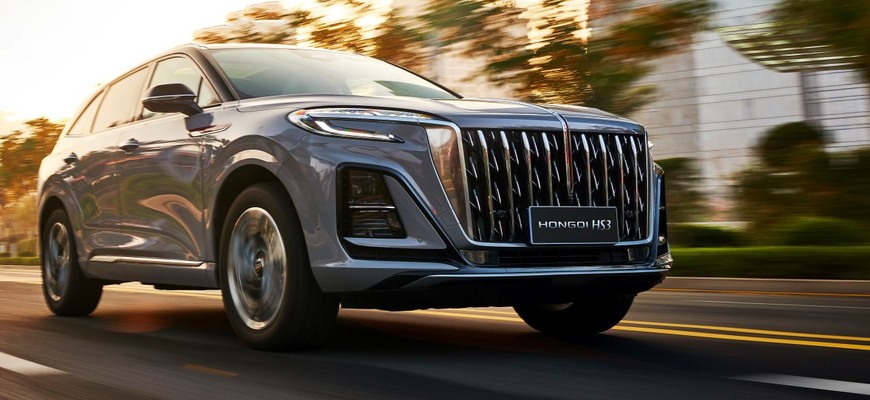 Čínske Hongqi HS3 má novú slovenskú akciovú cenu. Za menej ponúka plnú výbavu