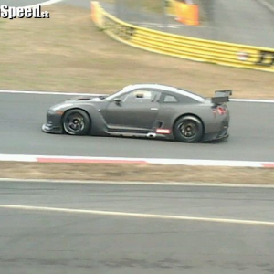<p>GT-R GT1 zachytené na polygóne Fuji Speedway</p>