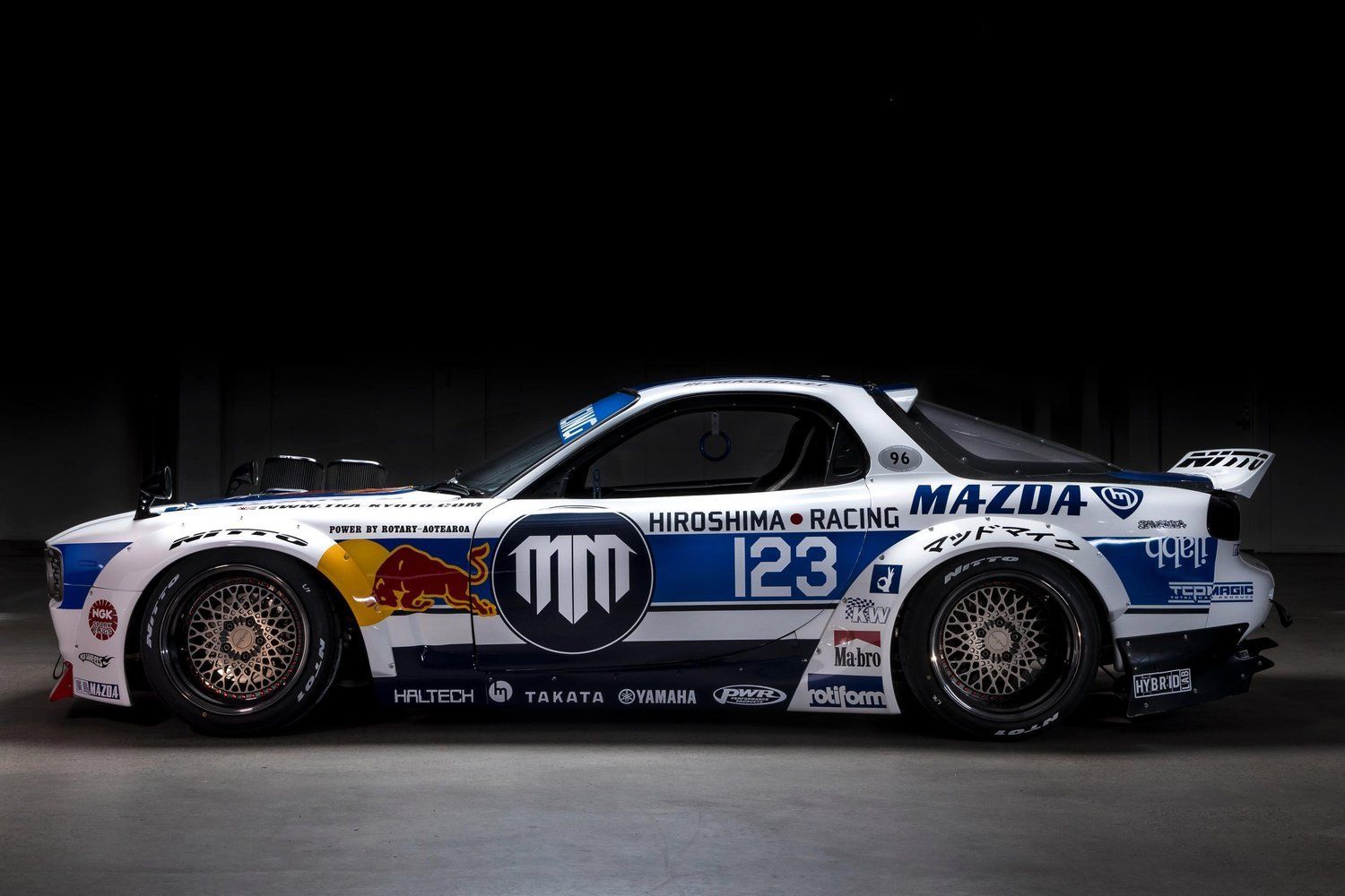 Mad Mikova Mazda RX-7 je odteraz Gen 7.3