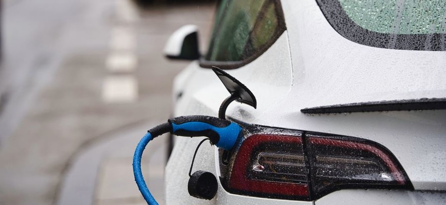 Kanada je nekompromisná, každé piate predané auto musí byť elektrické. Povinne!
