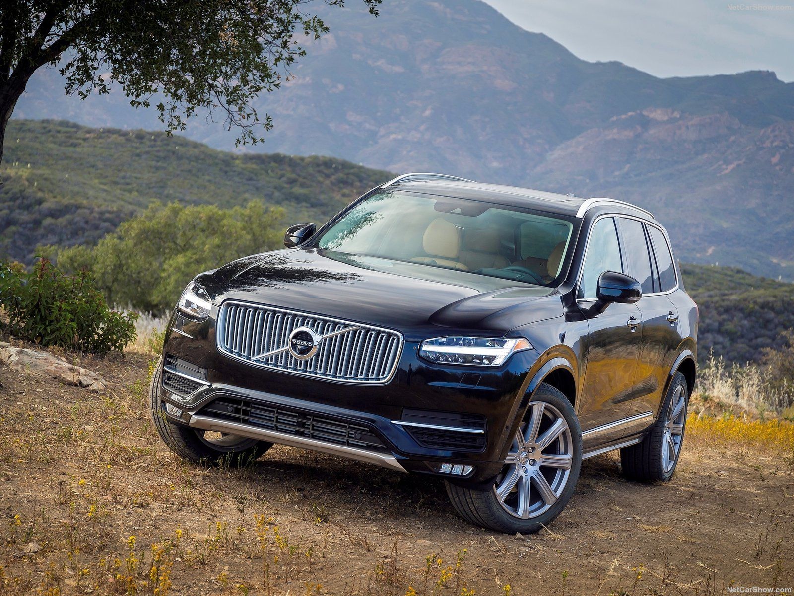 Volvo XC90 ma 2.miesto v ankete Europske Auto Roka 2016