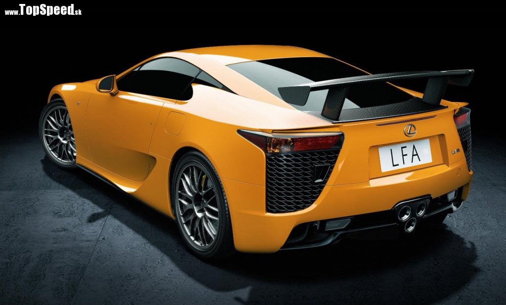 Lexus LFA vybavený Nürburgring packom je jednoducho, ach... Dá sa z dokonalého spraviť ešte dokonalejšie?