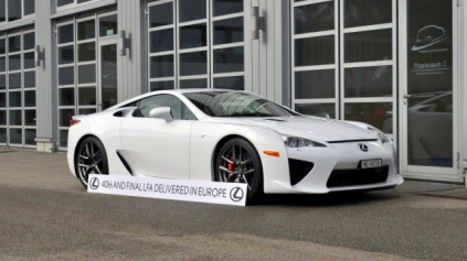 A JE KONIEC - POSLEDNÝ LEXUS LFA ODOVZDANÝ SVOJMU MAJITEĽOVI