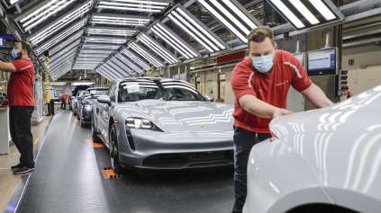 UŽ AJ PORSCHE ZAČNE VYRÁBAŤ OD BUDÚCEHO TÝŽDŇA