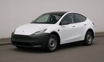 Tesla chystá radikálne očesaný Model Y. Má byť skoro o polovicu lacnejší ako súčasné auto!