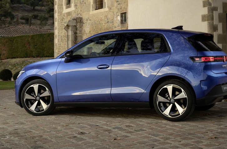 NOVÉ ELEKTRICKÉ VW ID.POLO OFICIÁLNE. ZÁKLAD ZA MENEJ AKO 25 TISÍC EUR, VRCHOL S DOJAZDOM 454 KM