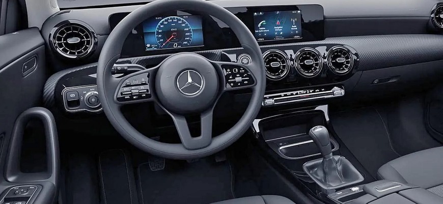 Mercedes sa v roku 2023 definitívne zbaví posledných modelov s manuálnou prevodovkou