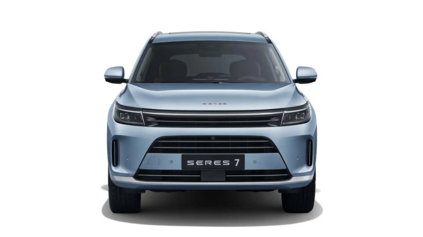 AUTOMOBILKA SERES ZAÚTOČÍ NA EURÓPSKY TRH S TROMI NOVÝMI MODELMI. CIEĽOM JE PRÉMIOVÝ SEGMENT!