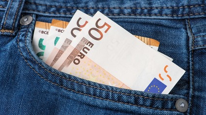 NÁROK NA PRÍSPEVOK PRI KÚPE AUTA, JEHO ÚPRAVE A NA PREVÁDZKOVÉ NÁKLADY, NO MNOHÍ O TOM NEVEDIA!