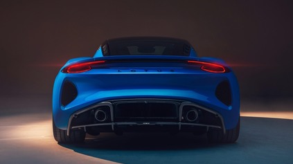 VRÁTI SA NA SCÉNU PO VIAC AKO 20 ROKOCH LOTUS S MOTOROM V8?