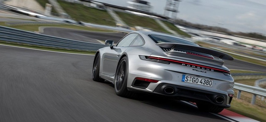 Nové Porsche 911 Turbo S sa na okruhu takmer vyrovná McLarenu 720S