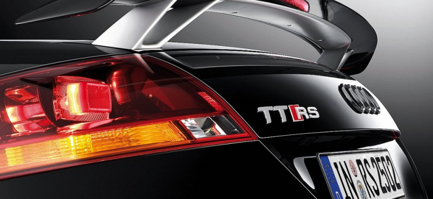 Audi TT RS má naj motor roka 2010 v kategórii 2 - 2,5 l