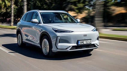 DOVOZNÉ CLO NA ČÍNSKE ELEKTROMOBILY? PEKING POTICHU ZÍSKAL DOTERAZ NAJVÄČŠÍ PODIEL V EURÓPE!