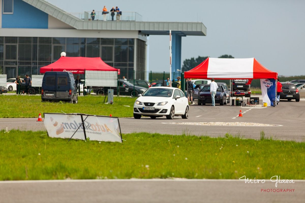 II-autoslalom-2013-slovakiaring-driving-academy