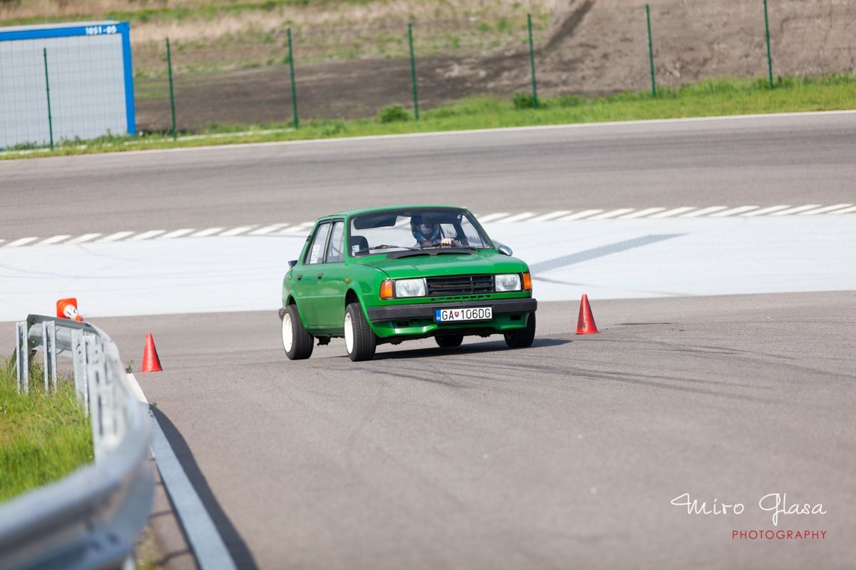 II-autoslalom-2013-slovakiaring-driving-academy