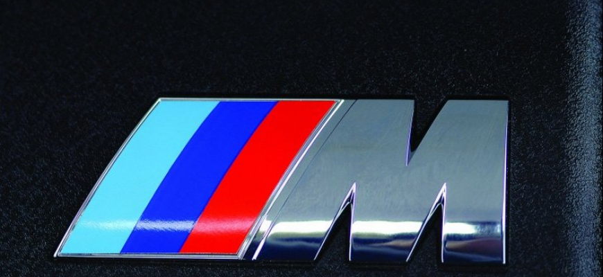 Nové BMW M5 vraj dostane twinturbo V10 a KERS