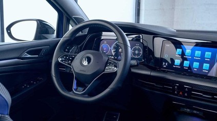 Budeme zapínať smerovky úplne inak? Veľká automobilka chystá zmenu, ktorá čelí kritike