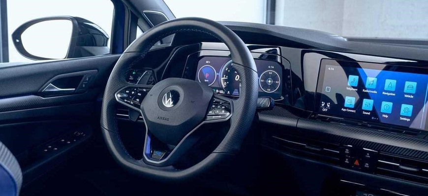 Budeme zapínať smerovky úplne inak? Veľká automobilka chystá zmenu, ktorá čelí kritike