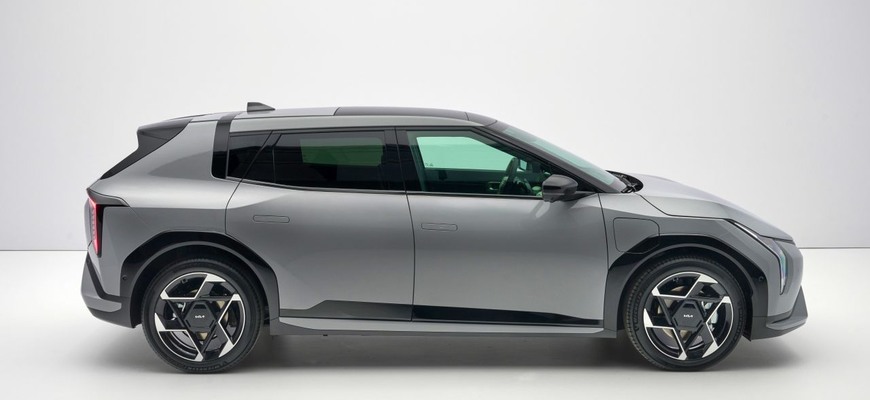 Nová Kia EV4 má slovenské ceny. Základný hatchback je o viac ako 10 tisíc eur lacnejší ako sedan!